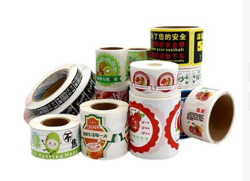 标签在不同环境下的表现与选型解析